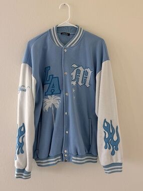 BoohooMAN LA Varsity Jacket Blue White Graphic Bomber Streetwear